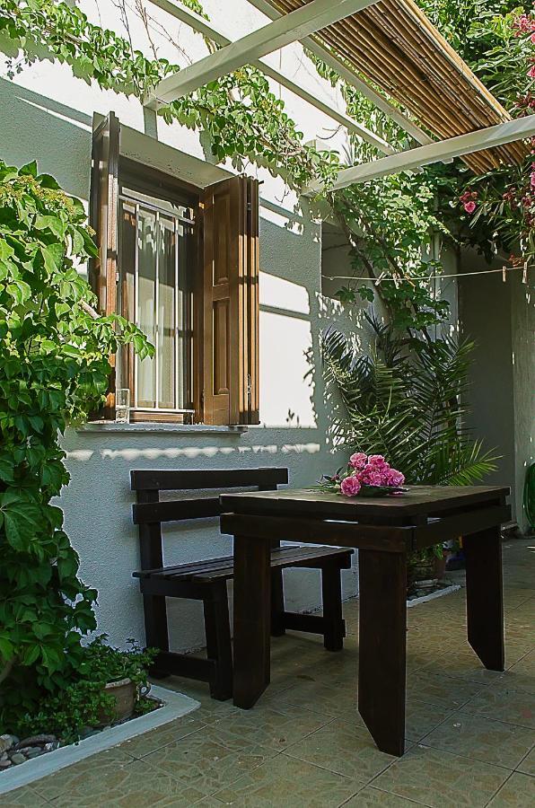Kalypso Studios & Rooms Палеохора Экстерьер фото