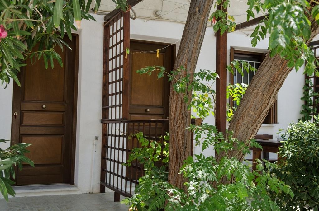 Kalypso Studios & Rooms Палеохора Экстерьер фото